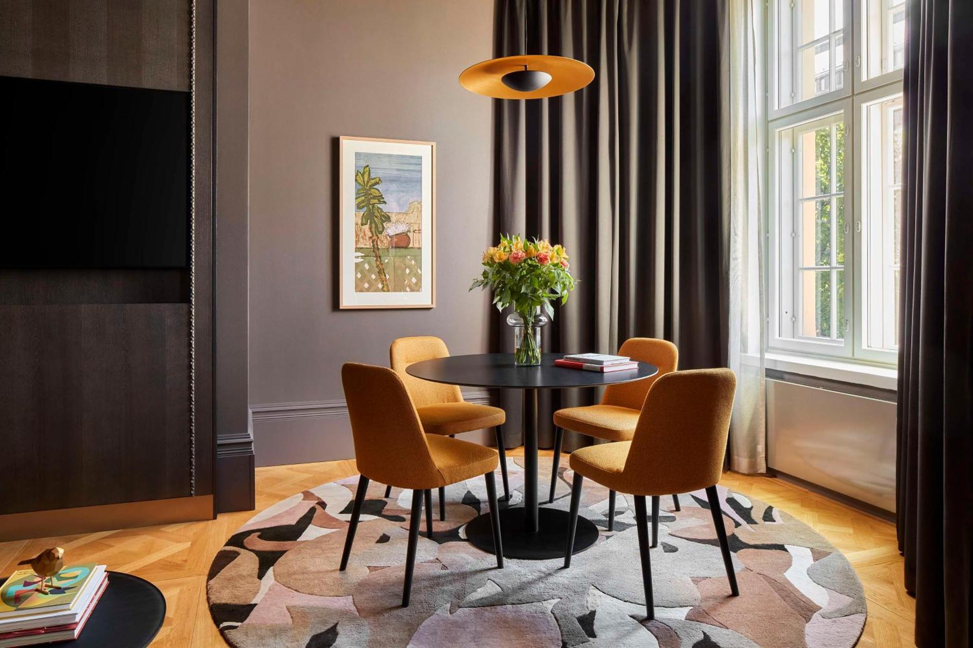 Nh Collection Helsinki Grand Hansa المظهر الخارجي الصورة A dining room in a private house